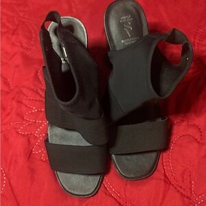 Vera Wang Black Women's Sandals